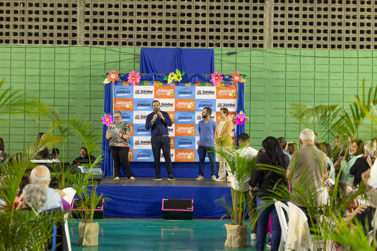 Festa da Primavera reuniu três mil pessoas e apoiou associações esportivas