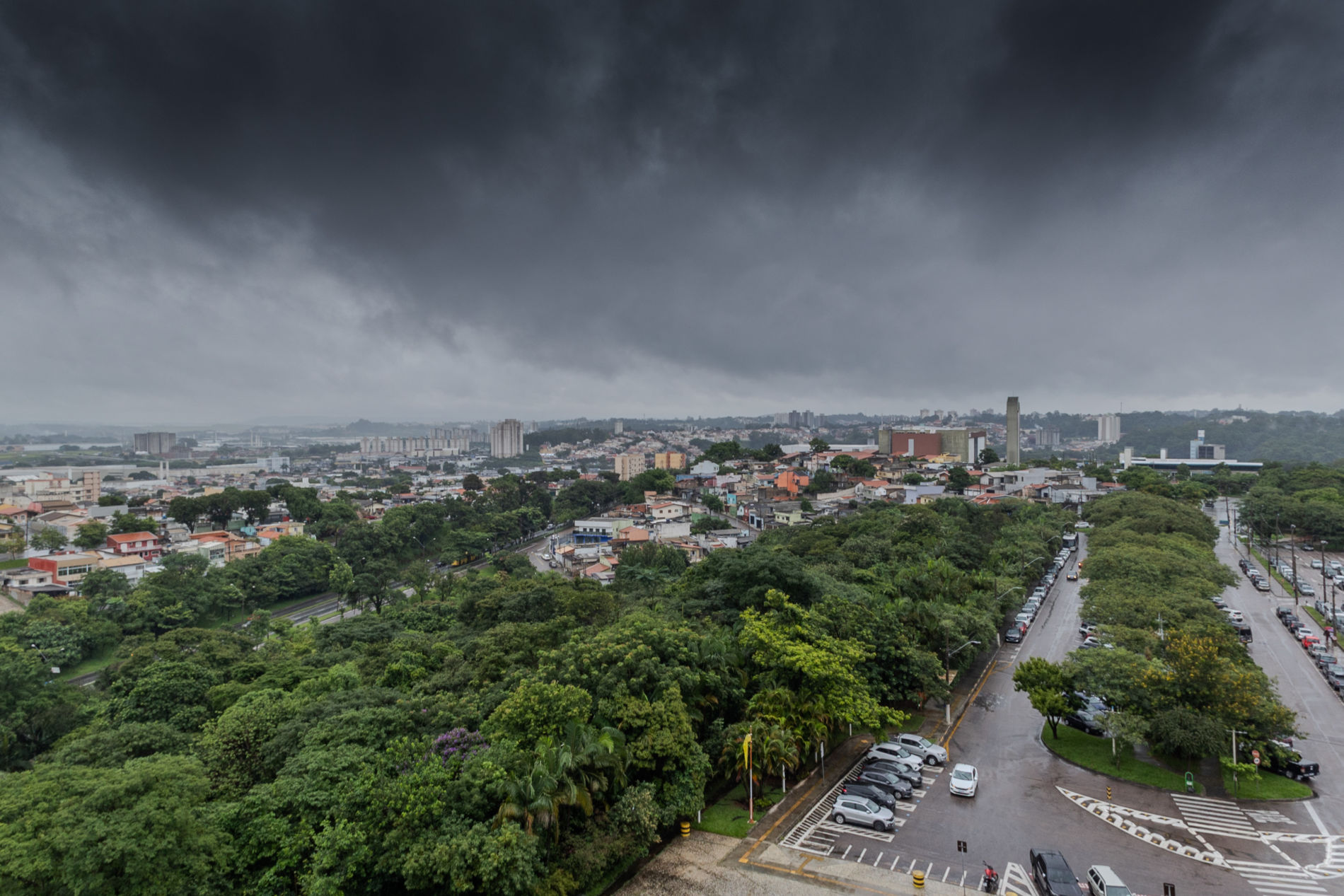 Chuvas em Jundiaí: balanço aponta vias liberadas e interdição